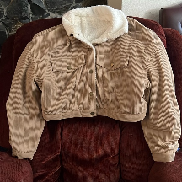 SHEIN tan corduroy and shearling crop jacket-NWOT - Picture 2 of 7